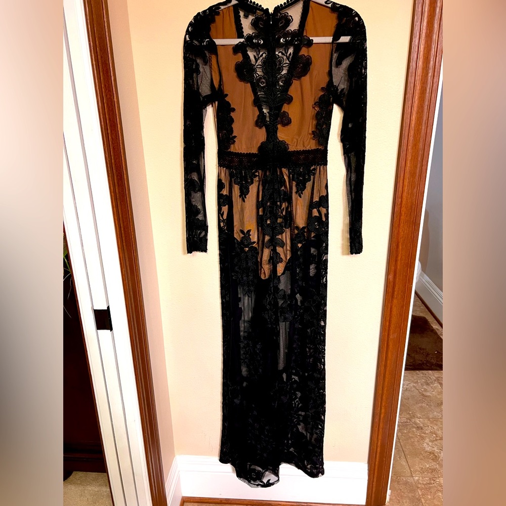 Show stopper! Love and Lemons brand but I bought it on Free People site. Small